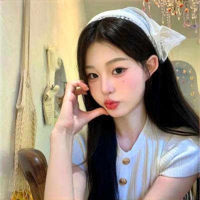 伴游女王